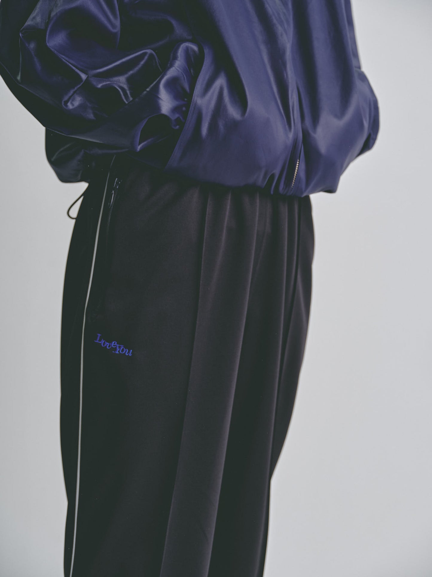 24/7 track slacks