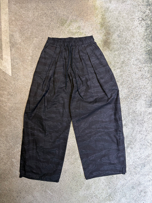24/7 Wide Tiger camo pants