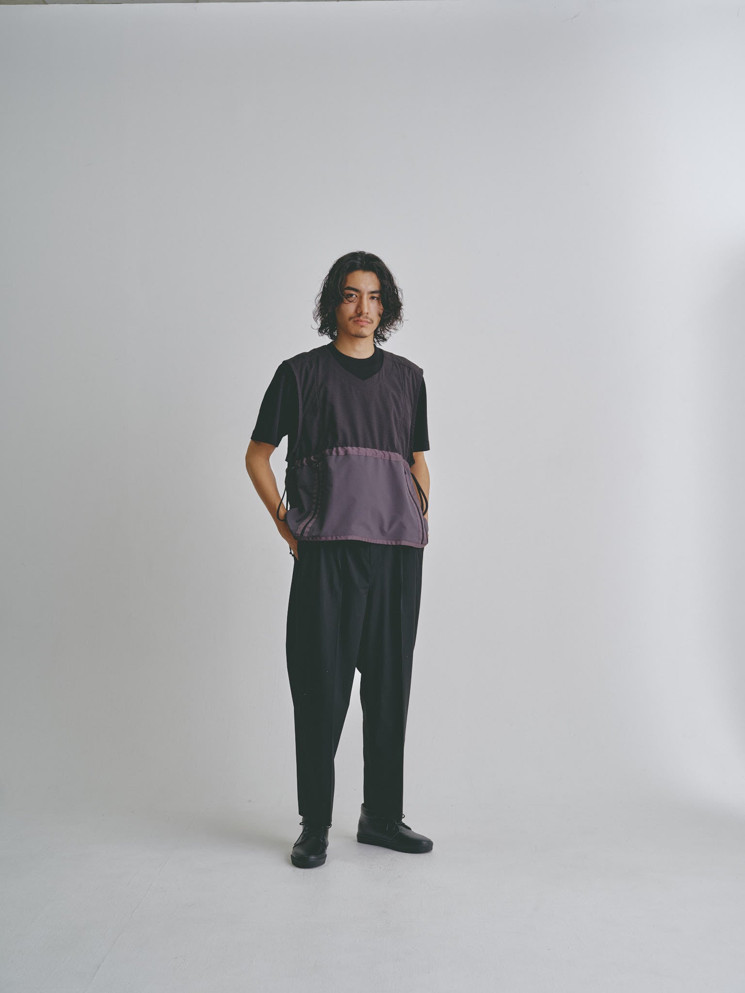 完売品】19so 24/7 easy wide slacks サイズＭ-